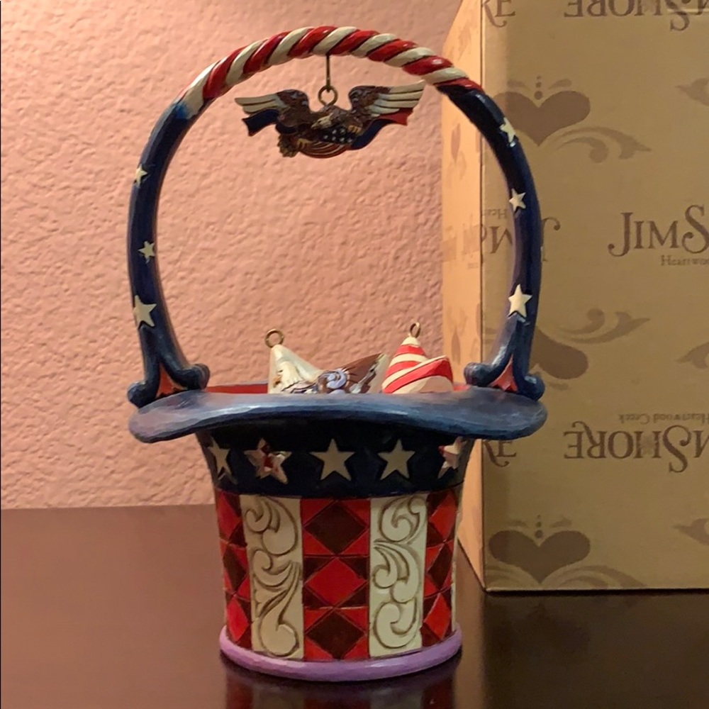 Jim Shore Star Spangled Splendor basket